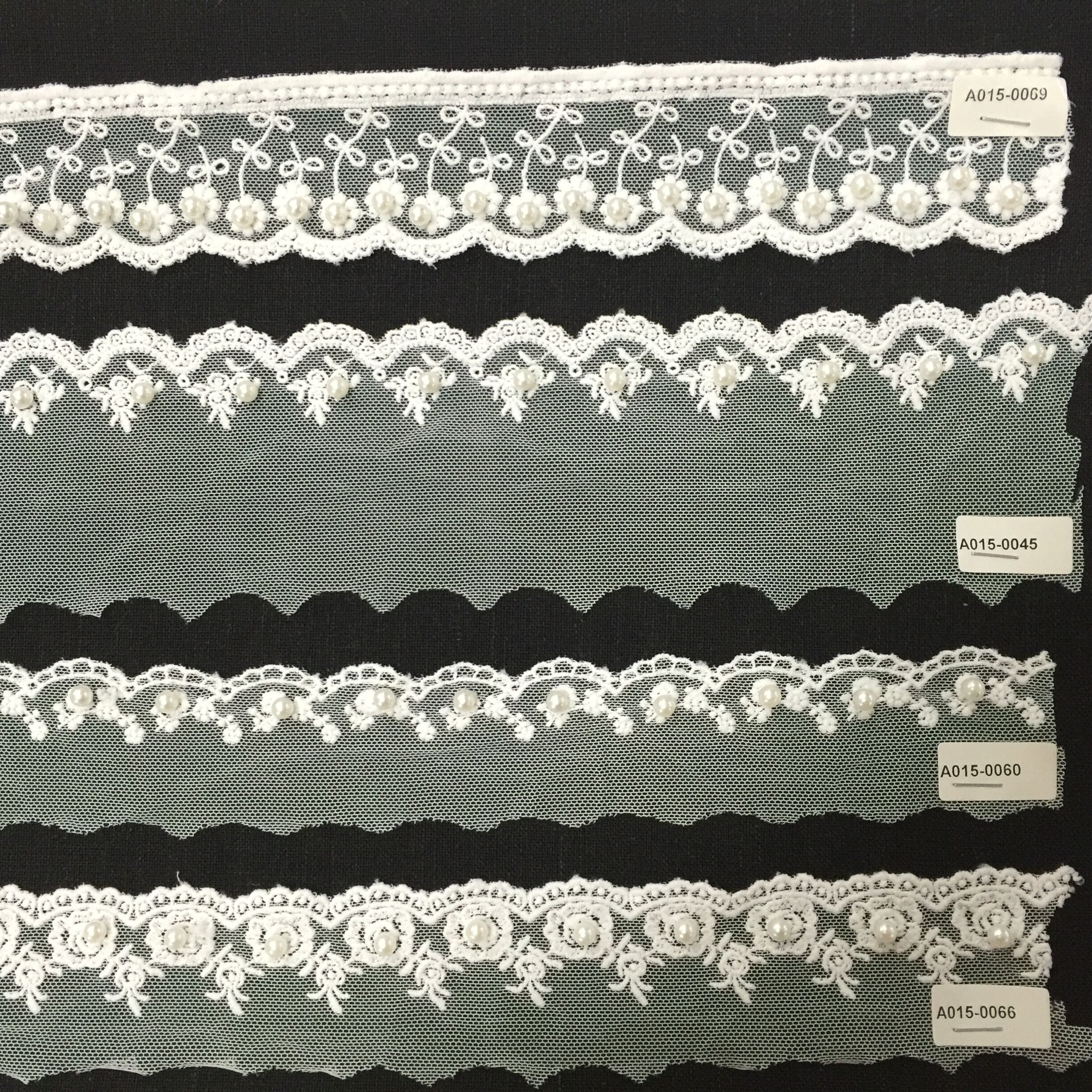 2019 Beautiful Design Crochet Cotton Knitted Lace for Wedding Dress