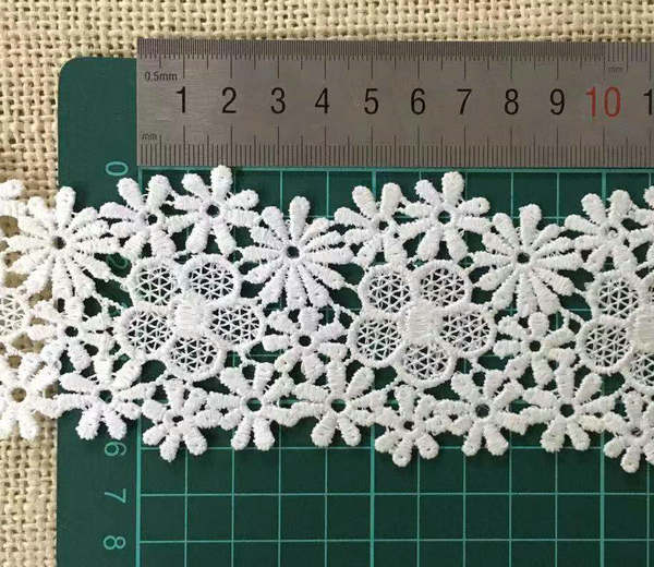 Wholesale Manufacturer Best Price Flower Lace Trim 100% Polyester Chemical Lace